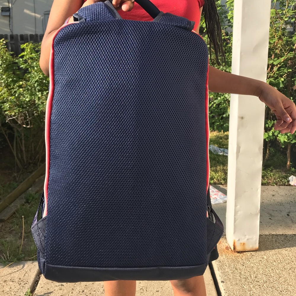 Tommy Hilfiger Backpack - Picture 6 of 8